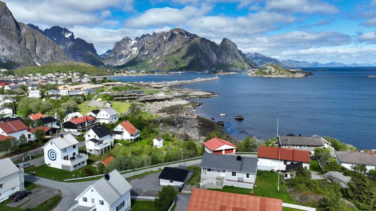 House In The Heart Of Lofoten With Spectacular View Reine Esterno foto